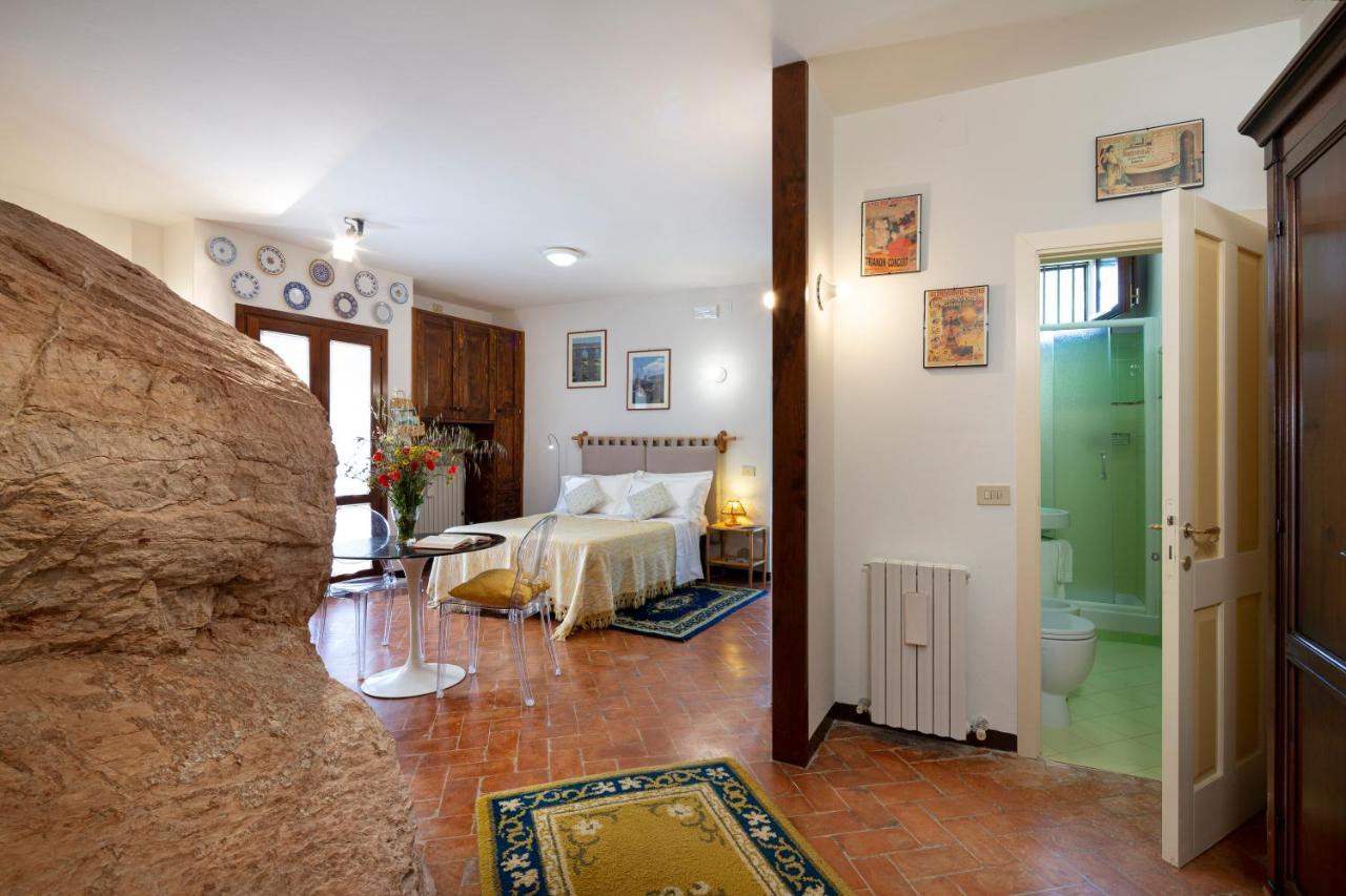 רסיליה Residence Menotre מראה חיצוני תמונה